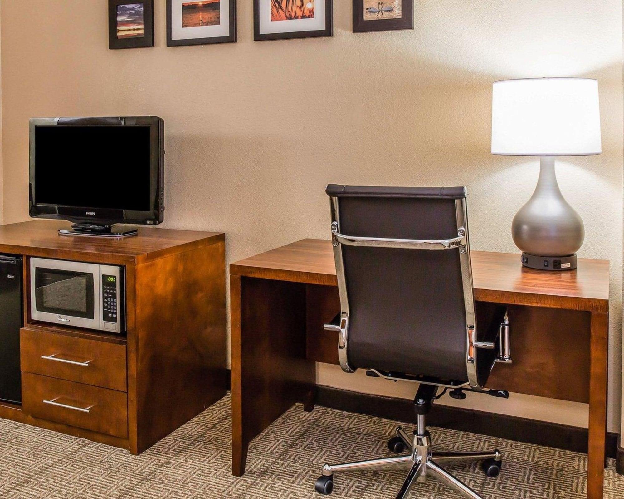 Comfort Inn & Suites Lakeland North I-4 Eksteriør billede