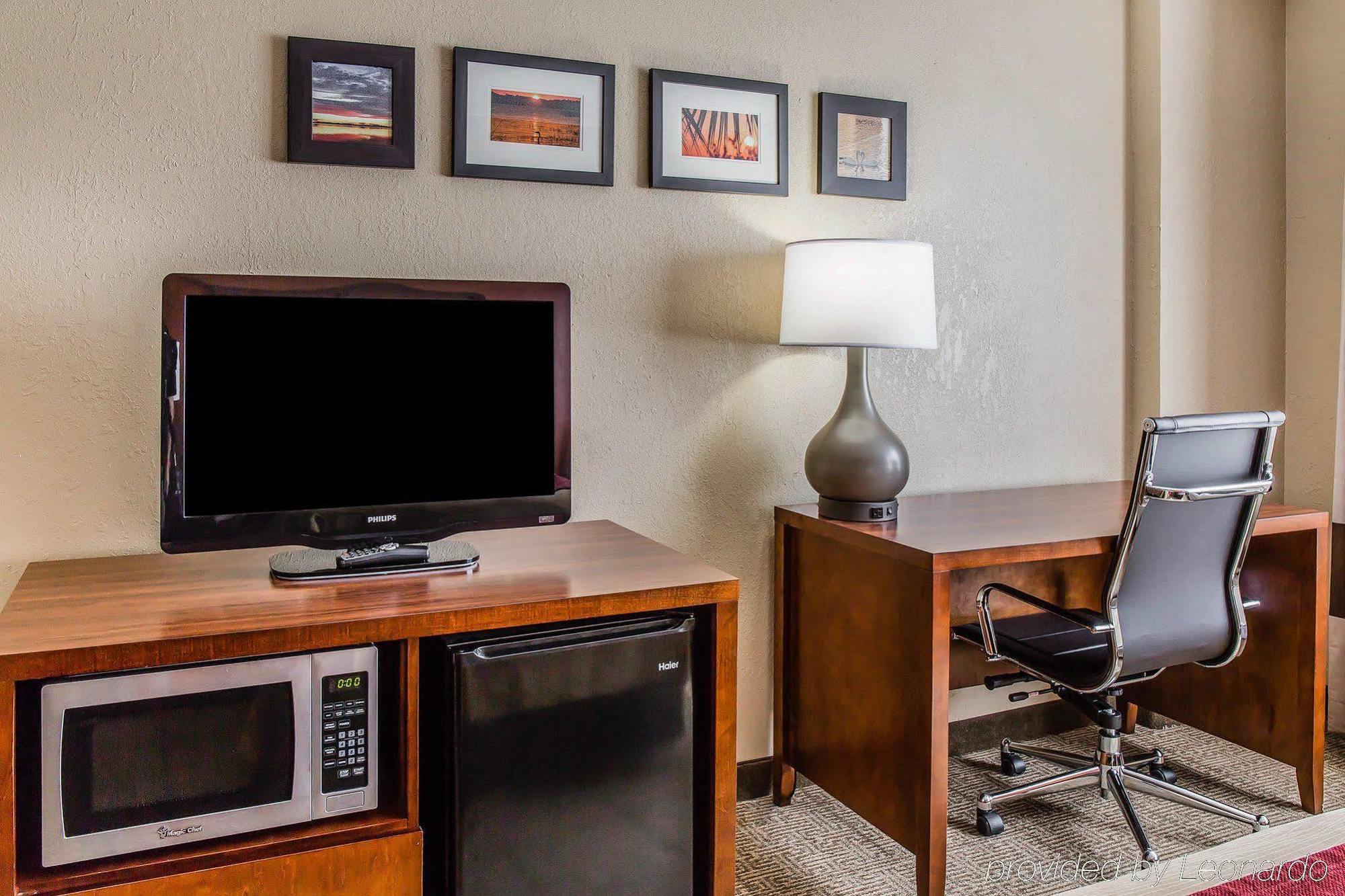 Comfort Inn & Suites Lakeland North I-4 Eksteriør billede