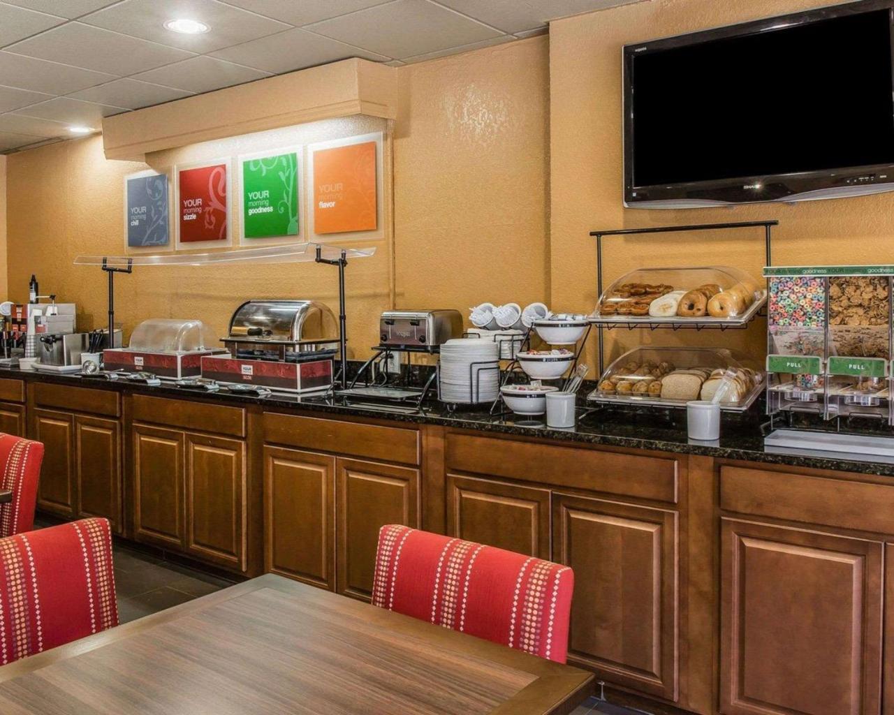 Comfort Inn & Suites Lakeland North I-4 Eksteriør billede