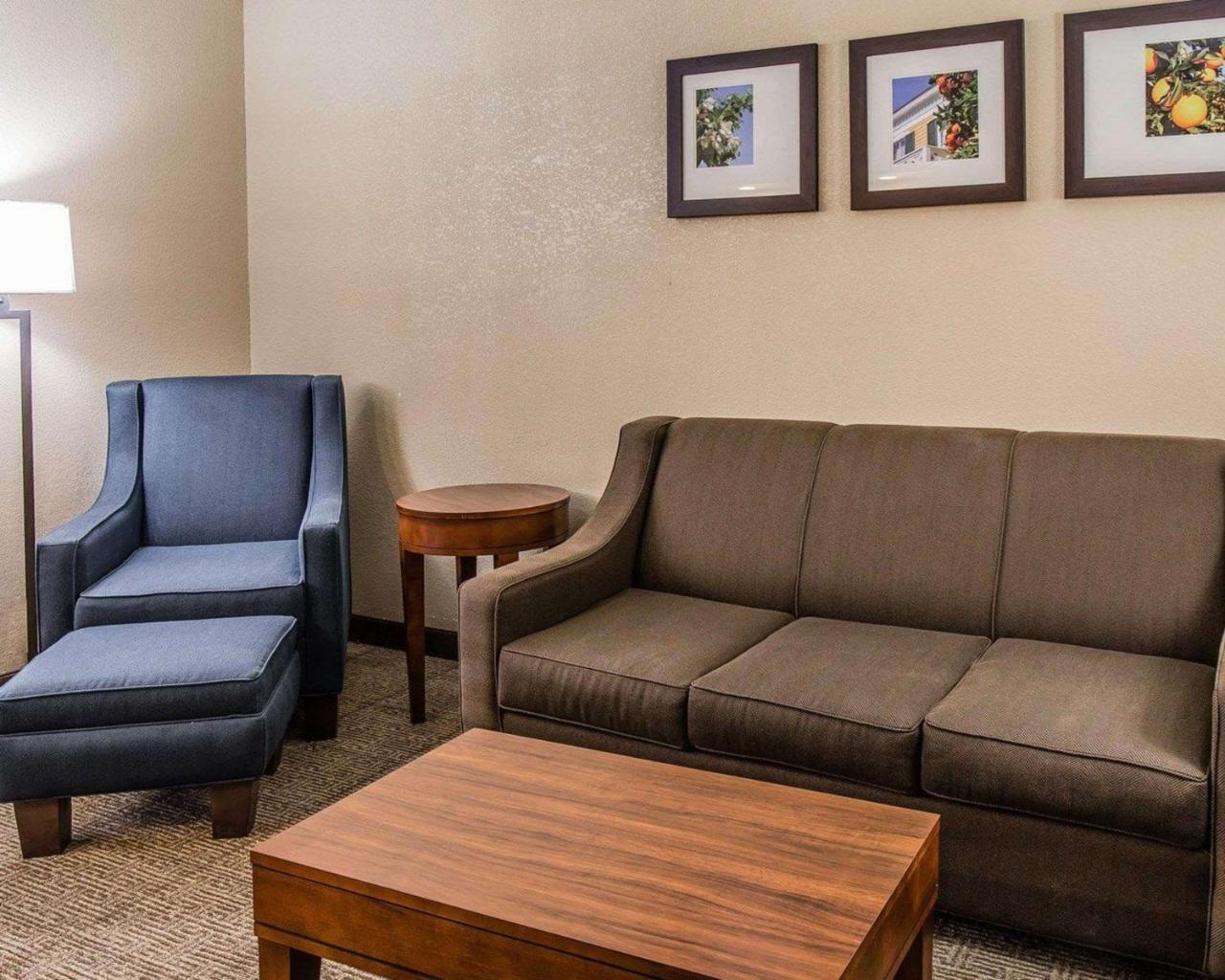 Comfort Inn & Suites Lakeland North I-4 Eksteriør billede