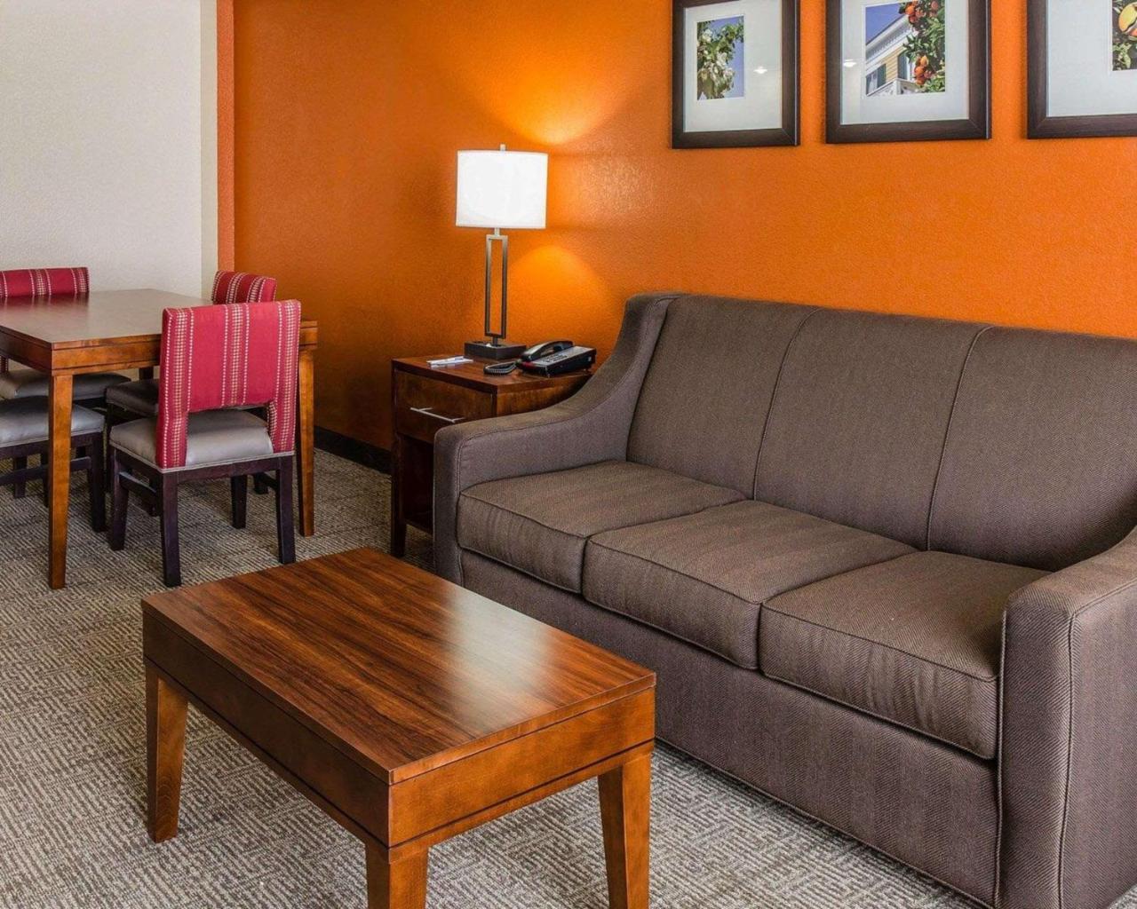 Comfort Inn & Suites Lakeland North I-4 Eksteriør billede