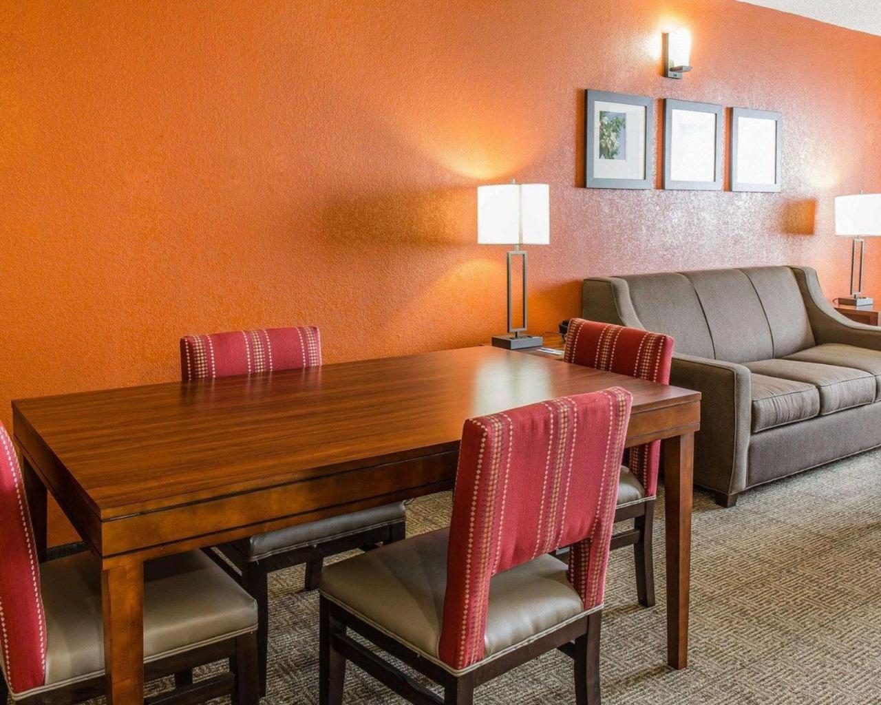 Comfort Inn & Suites Lakeland North I-4 Eksteriør billede